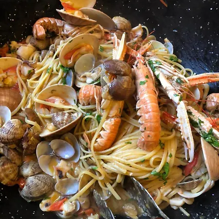 Chiara Сан Мигель